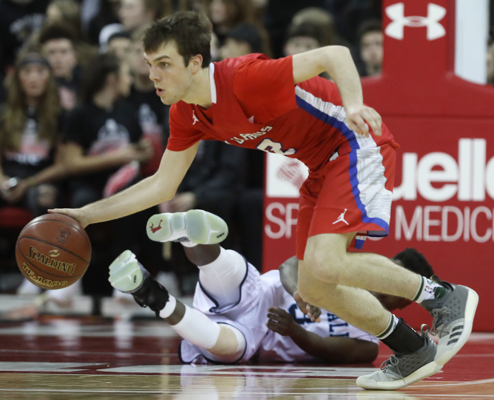 New Glarus 44, Manitowoc Roncalli 41